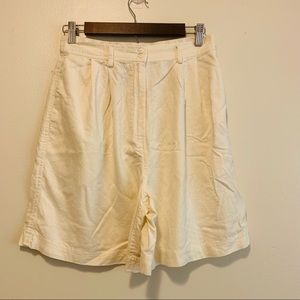 Vintage Best American Clothing Co. cream raw silk high waist shorts size large